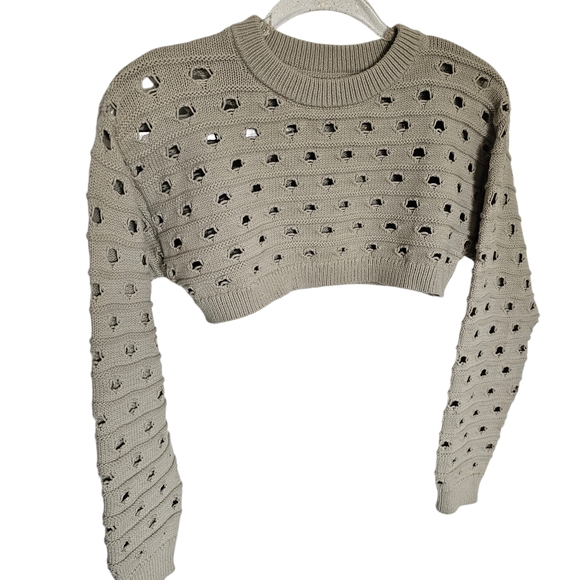 Zara Other - Zara Girls crop sweater long sleeve sage gray 13-14 chunky knit open